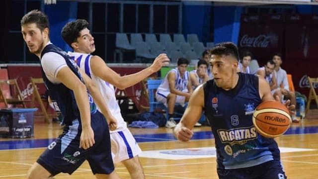 Regatas Corrientes artwork 5