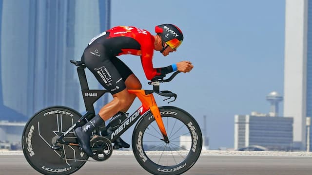 Team Bahrain Victorious artwork 7