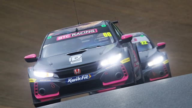 One Motorsport with Starline Racing artwork 7