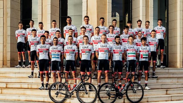 UAE Team Emirates artwork 8